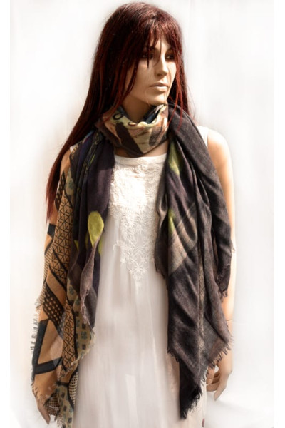 Wollen sjaal met abstracte figuur van een hond 