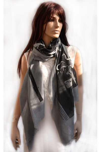 Wollen sjaal of stola, grijs en zwart, abstracte figuren