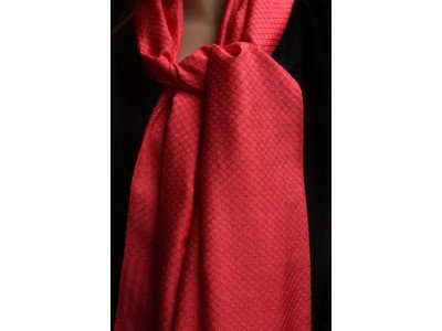Rood roze zijden sjaal met franjes, jacquard